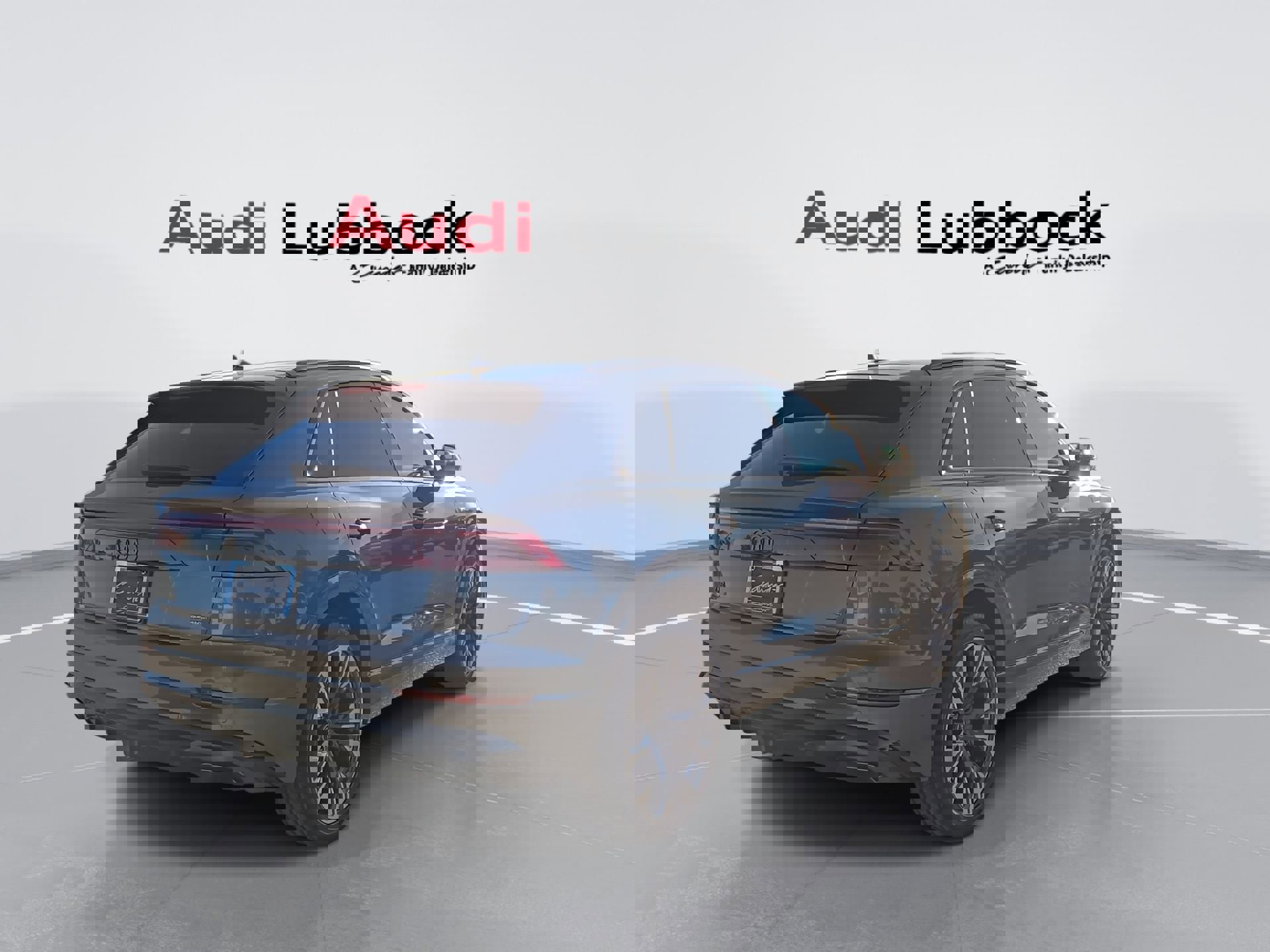 New 2026 Audi Q8 Premium Plus image 8