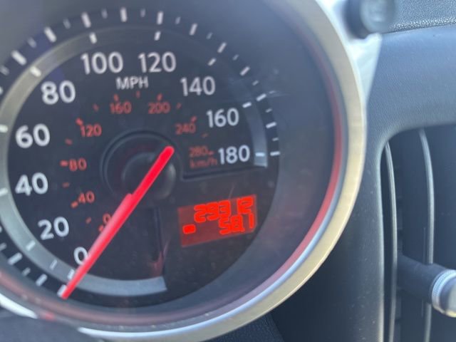 Used 2009 Nissan 370Z Touring image 15