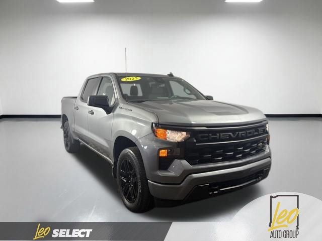 Used 2023 Chevrolet Silverado 1500 Custom AWD/4WD image 7