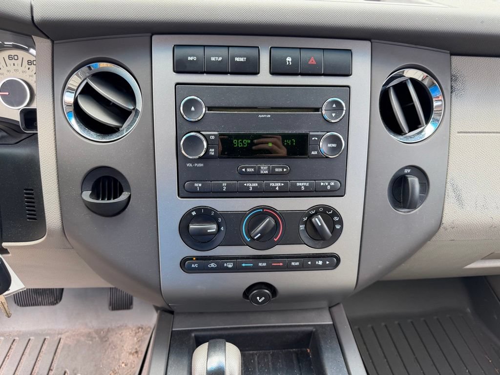 Used 2011 Ford Expedition XLT RWD image 23