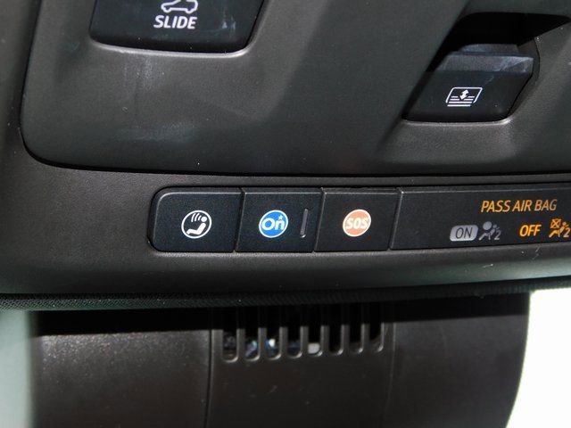 Used 2023 GMC Yukon SLT w/ SLT Luxury Package image 49