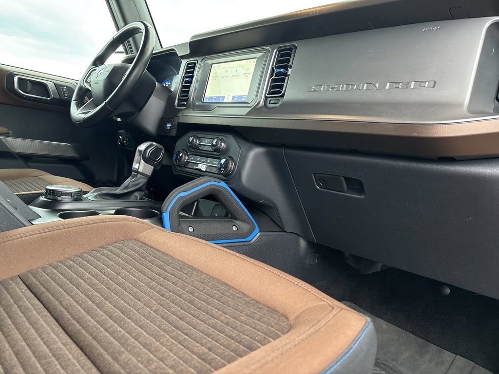 Used 2022 Ford Bronco Outer Banks AWD/4WD image 34