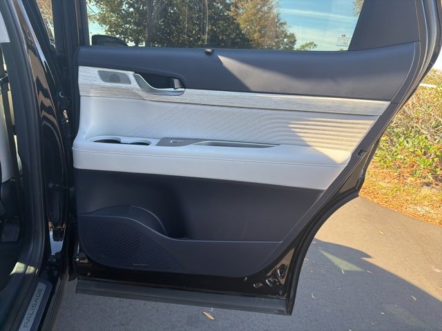 Used 2024 Hyundai Palisade Calligraphy image 12
