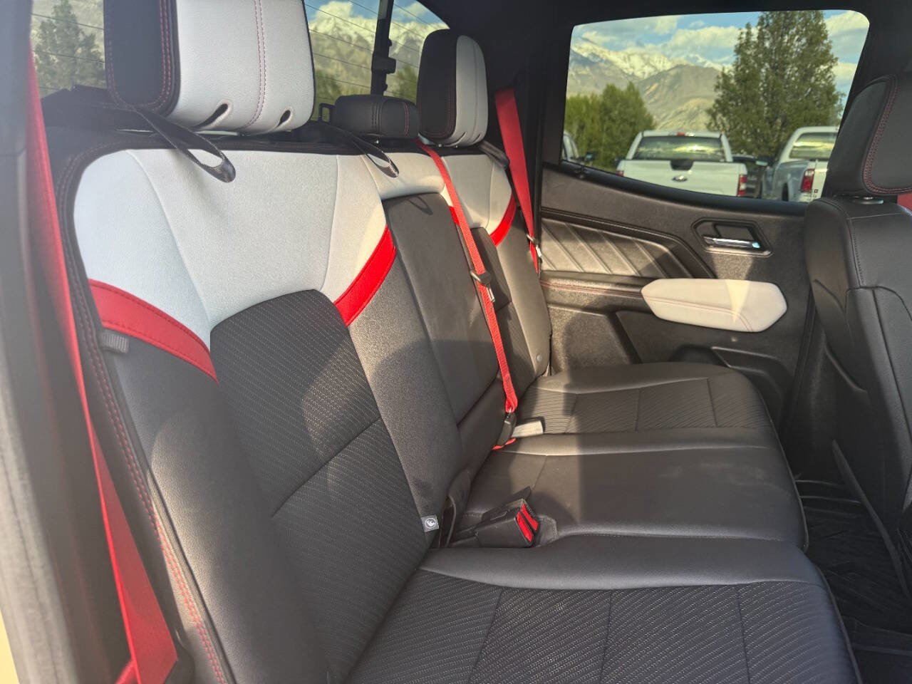 Used 2023 GMC Canyon AT4X w/ Edition 1 AWD/4WD image 25