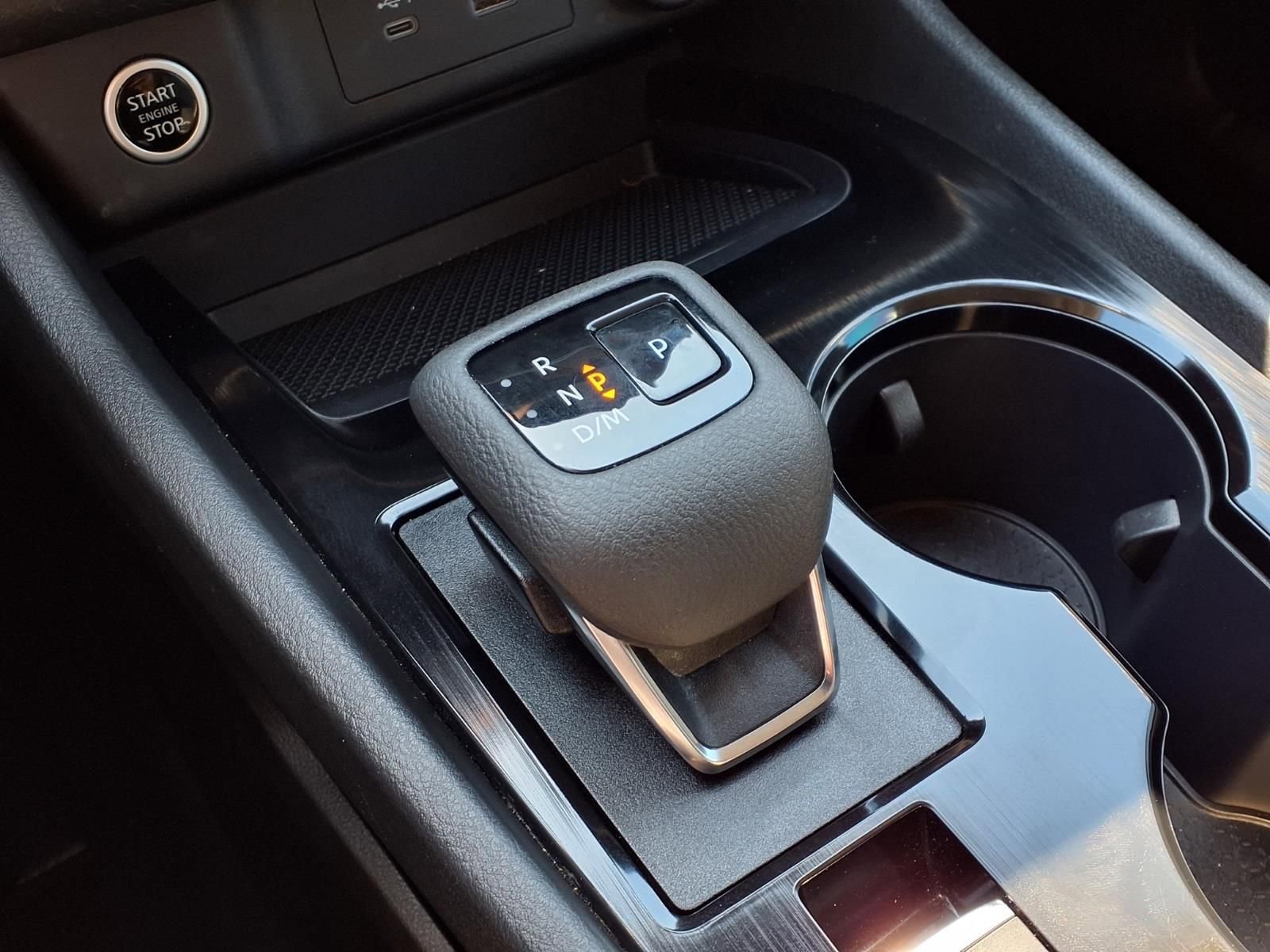 Used 2023 Nissan Rogue SV image 22