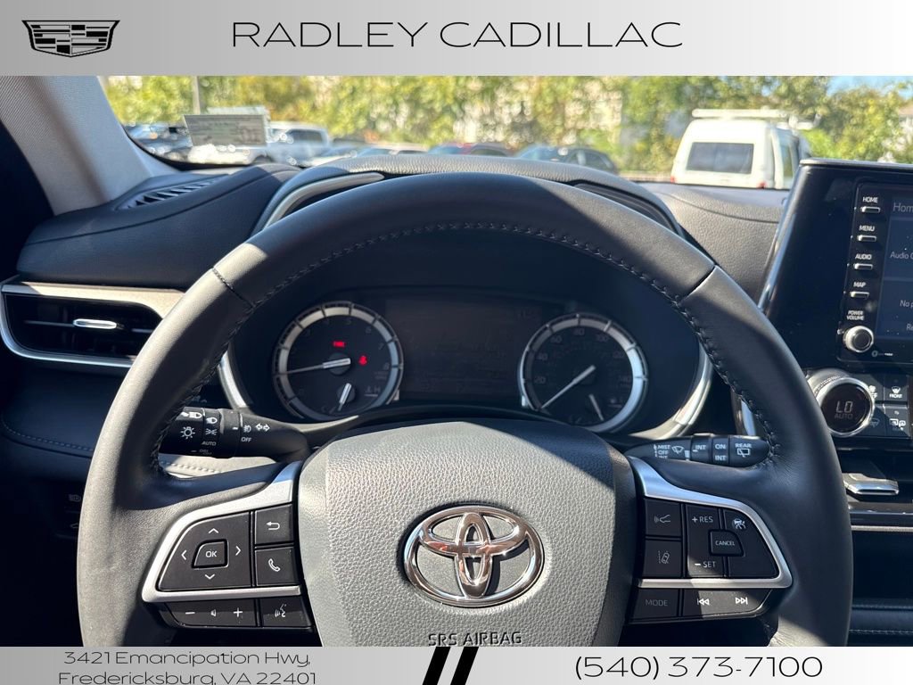 Used 2022 Toyota Highlander XLE image 17
