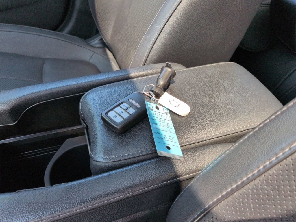 Used 2017 Honda Civic Touring image 34