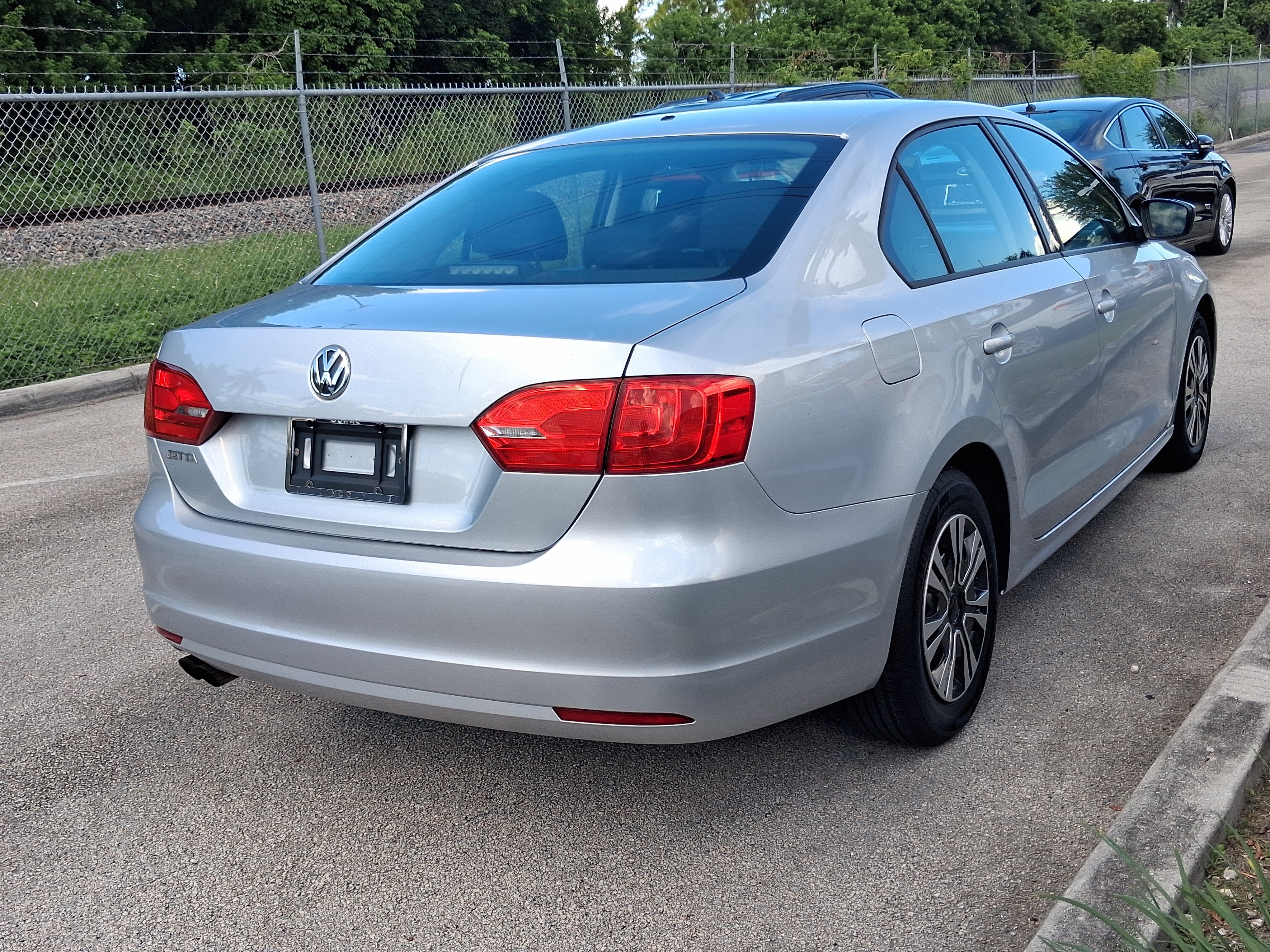 Used 2014 Volkswagen Jetta S FWD image 4