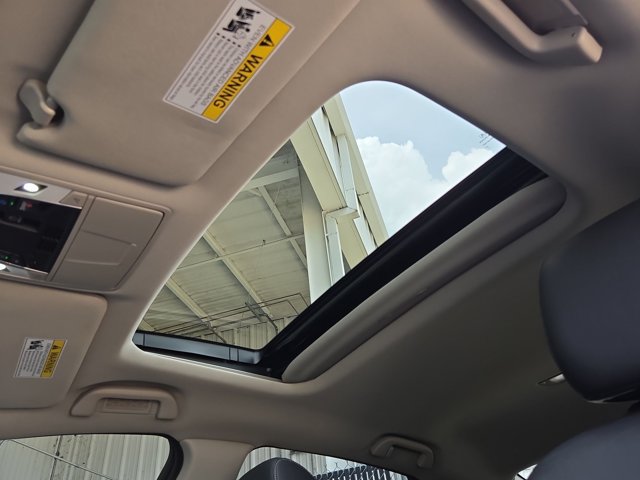 Used 2023 Acura TLX w/ Technology Package FWD image 16
