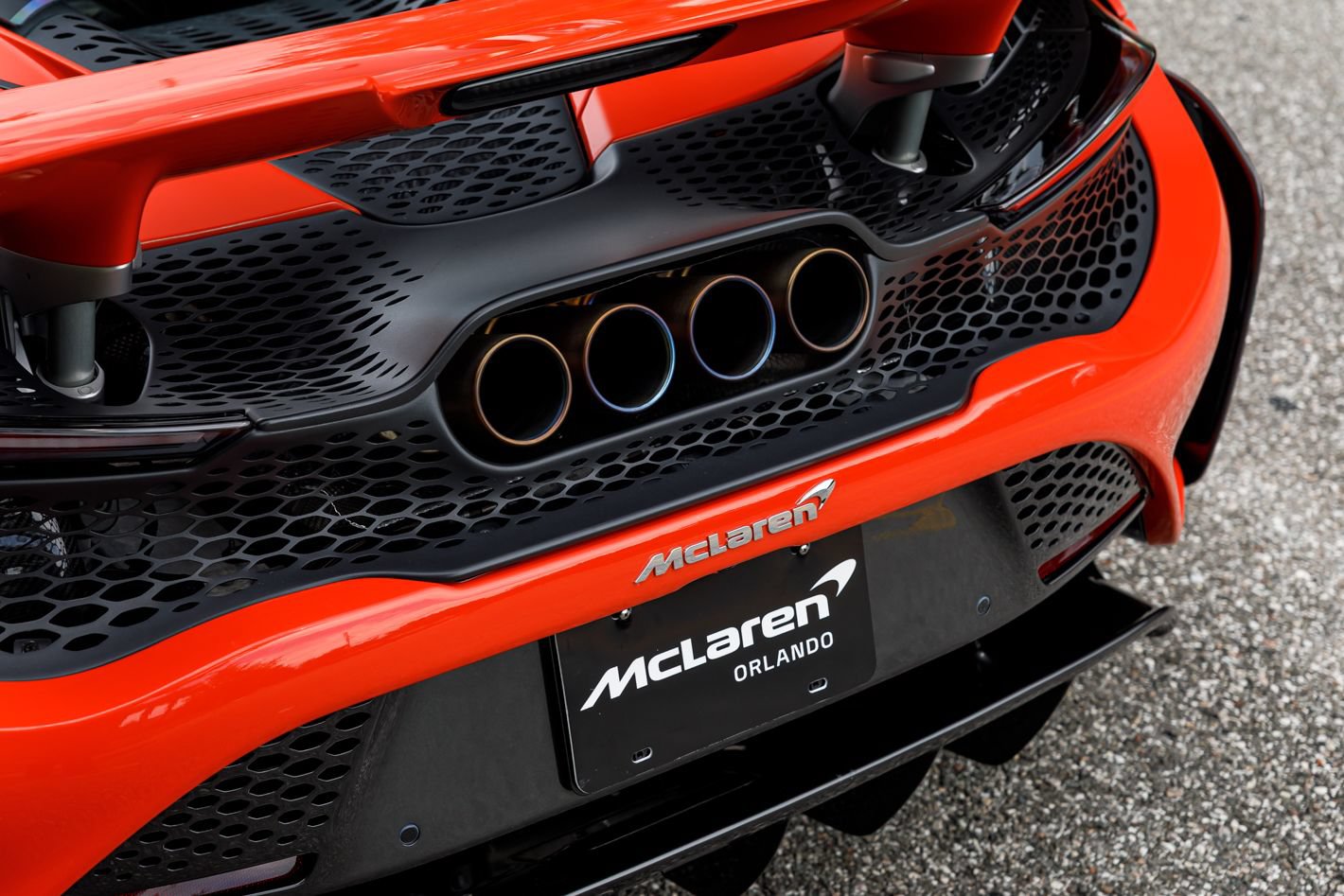 Used 2021 McLaren 765LT RWD image 12
