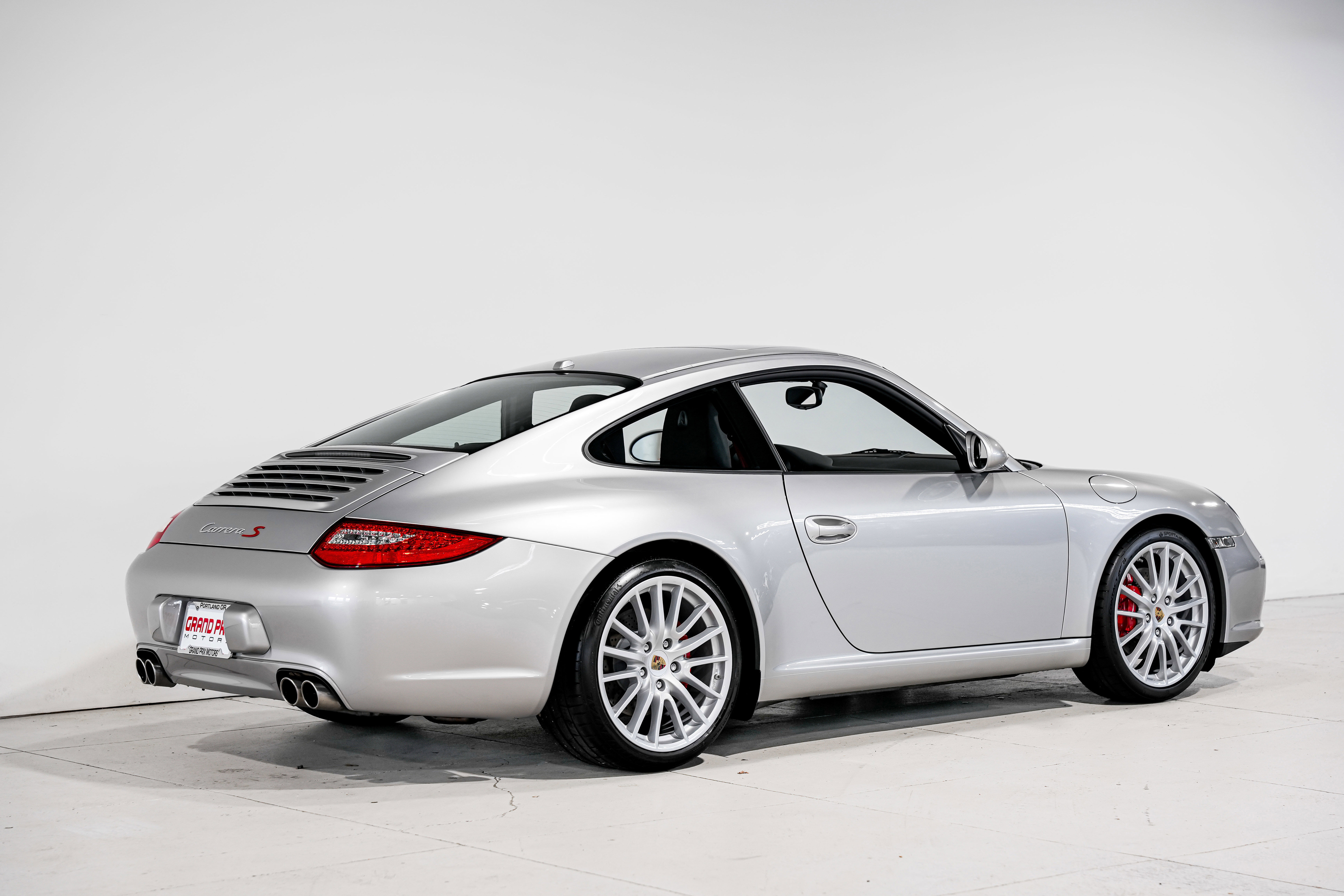 Used 2010 Porsche 911 Carrera S image 4