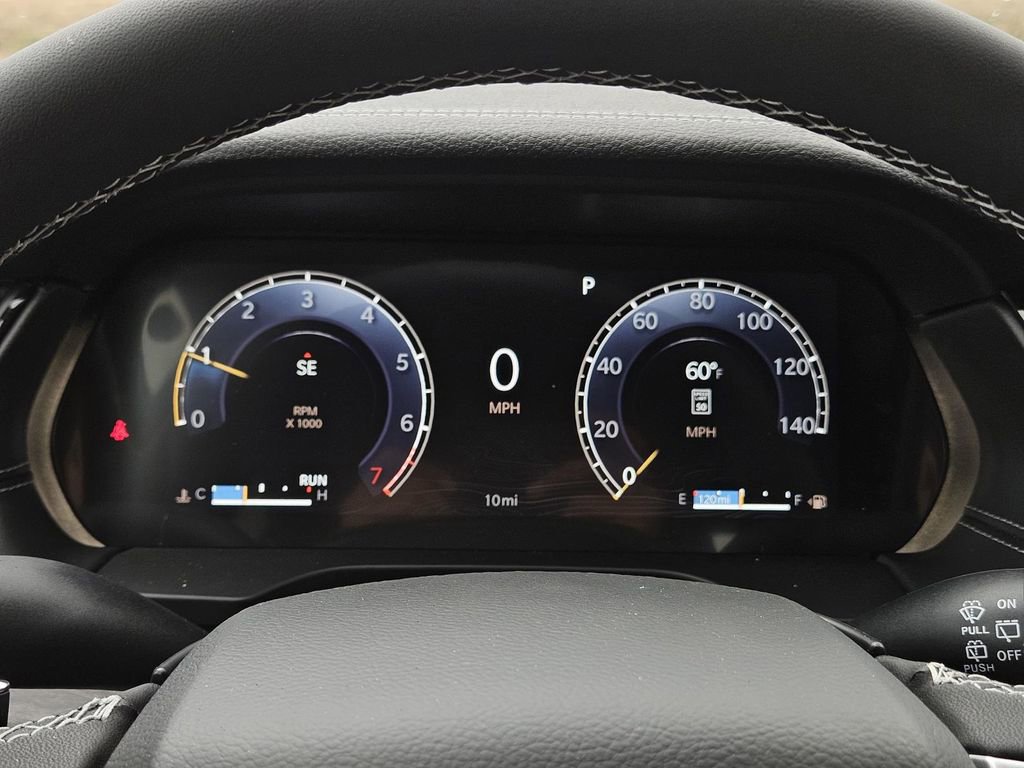 New 2026 Jeep Grand Cherokee Altitude image 16