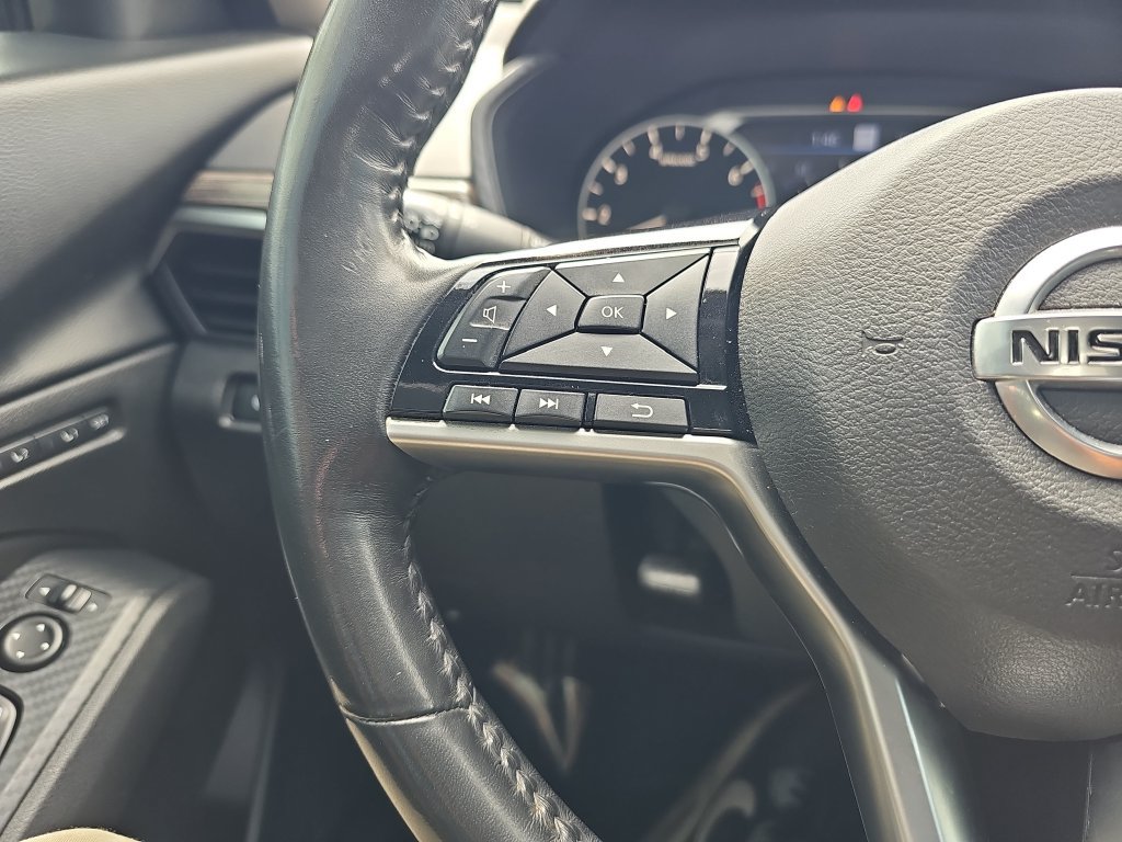 Used 2019 Nissan Altima 2.5 Platinum FWD image 17