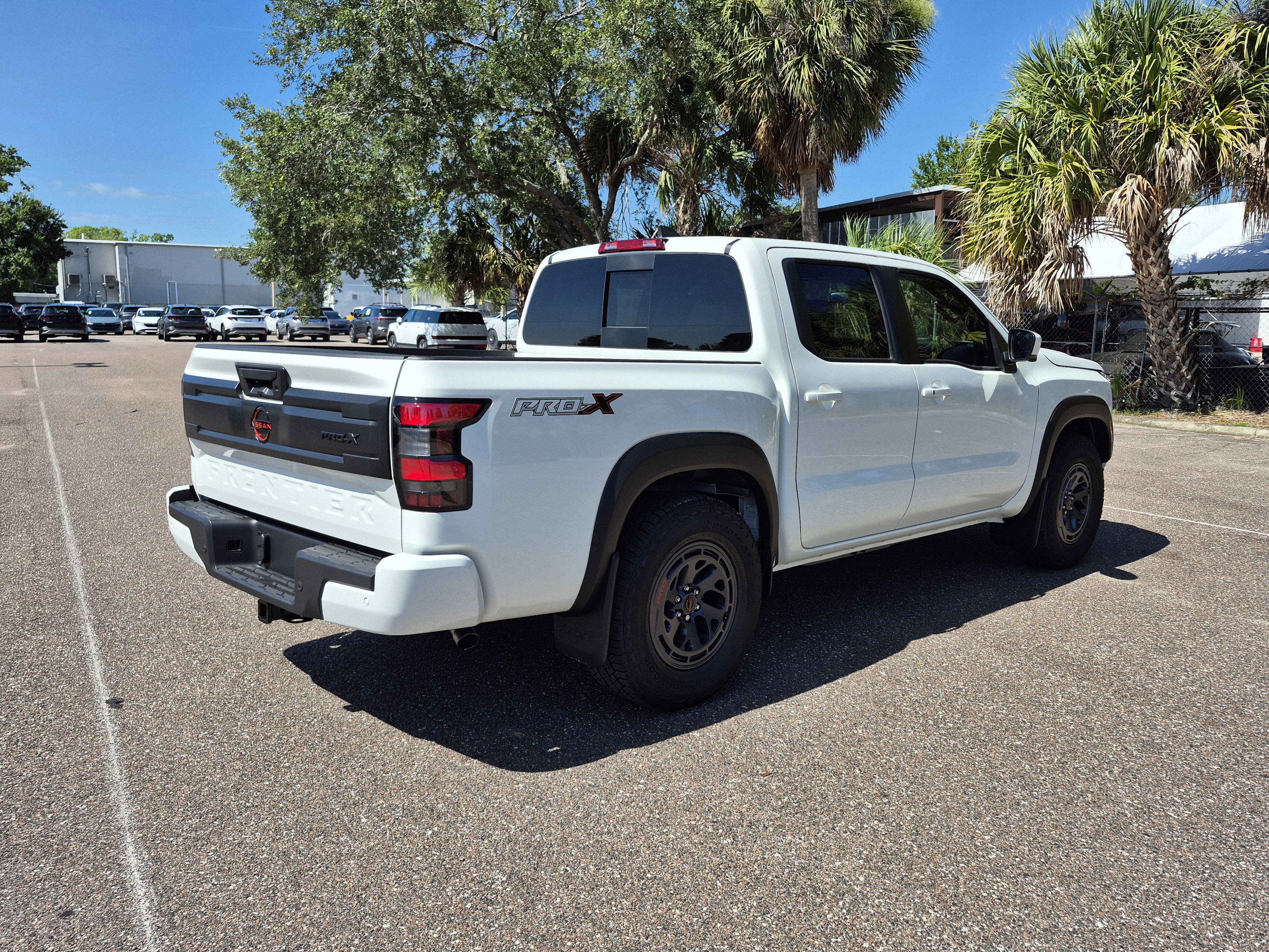 New 2026 Nissan Frontier Pro-X w/ Pro-X Convenience Package RWD image 7