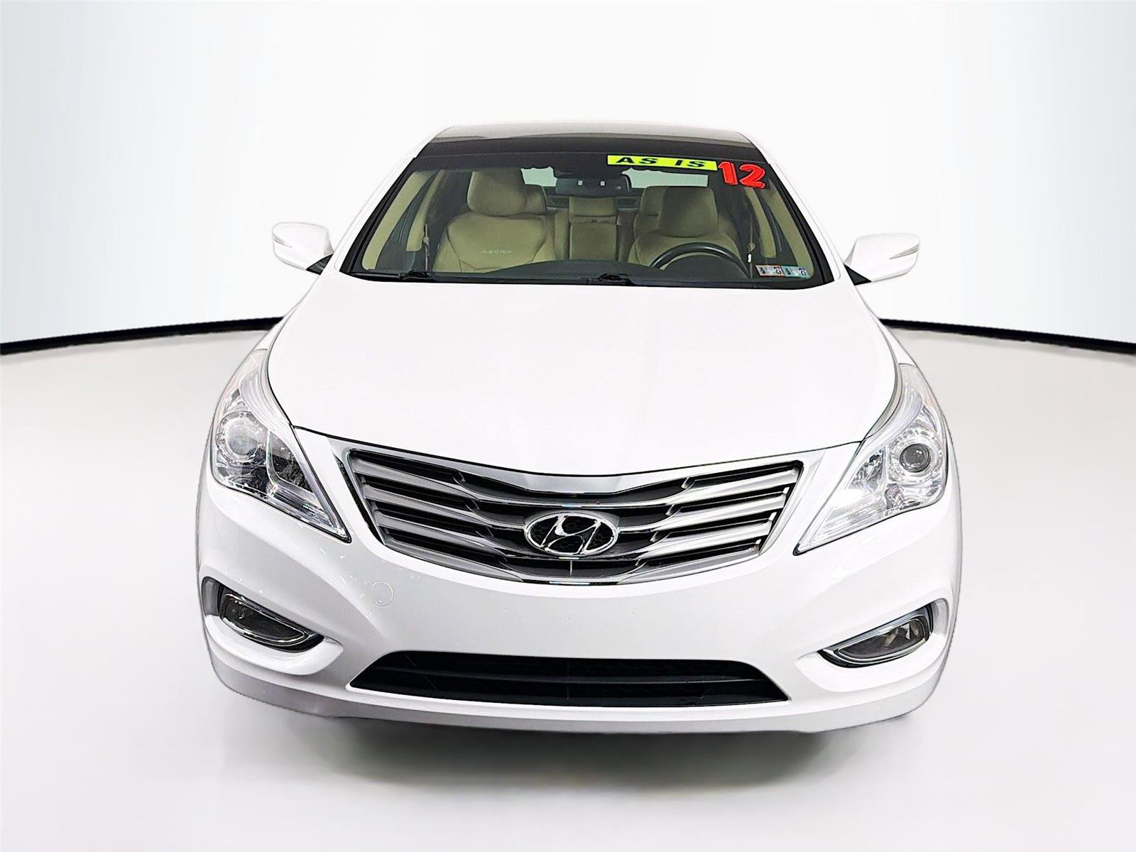 Used 2012 Hyundai Azera w/ Technology Pkg FWD image 2
