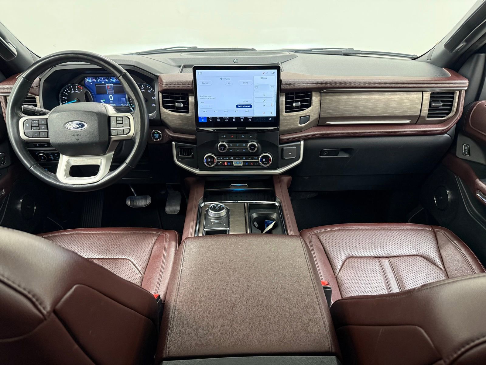 Used 2024 Ford Expedition Limited image 27