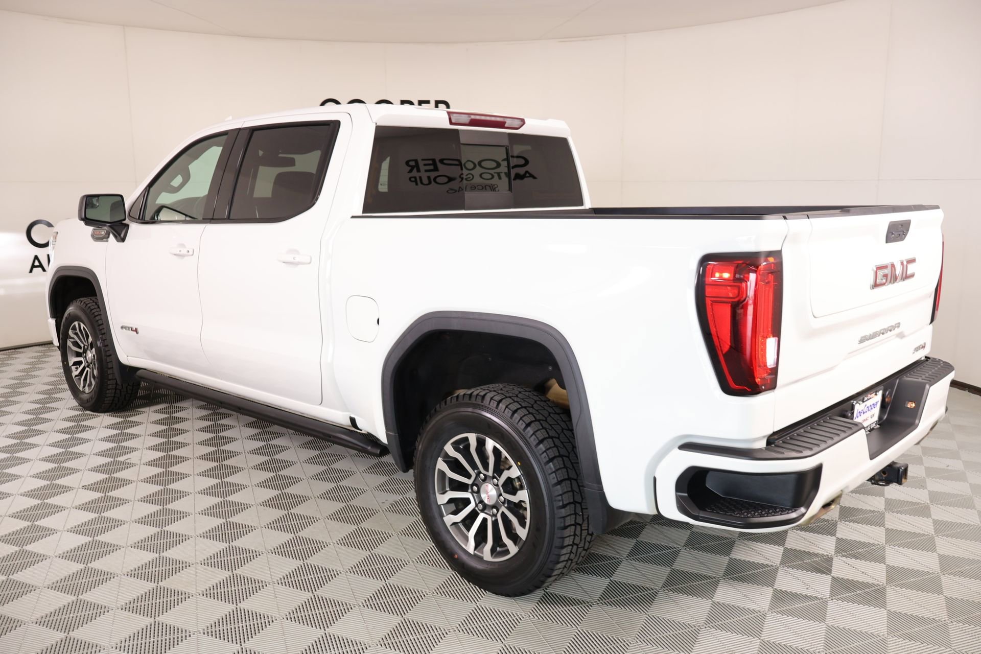 Used 2022 GMC Sierra 1500 AT4 w/ AT4 Preferred Package AWD/4WD image 22