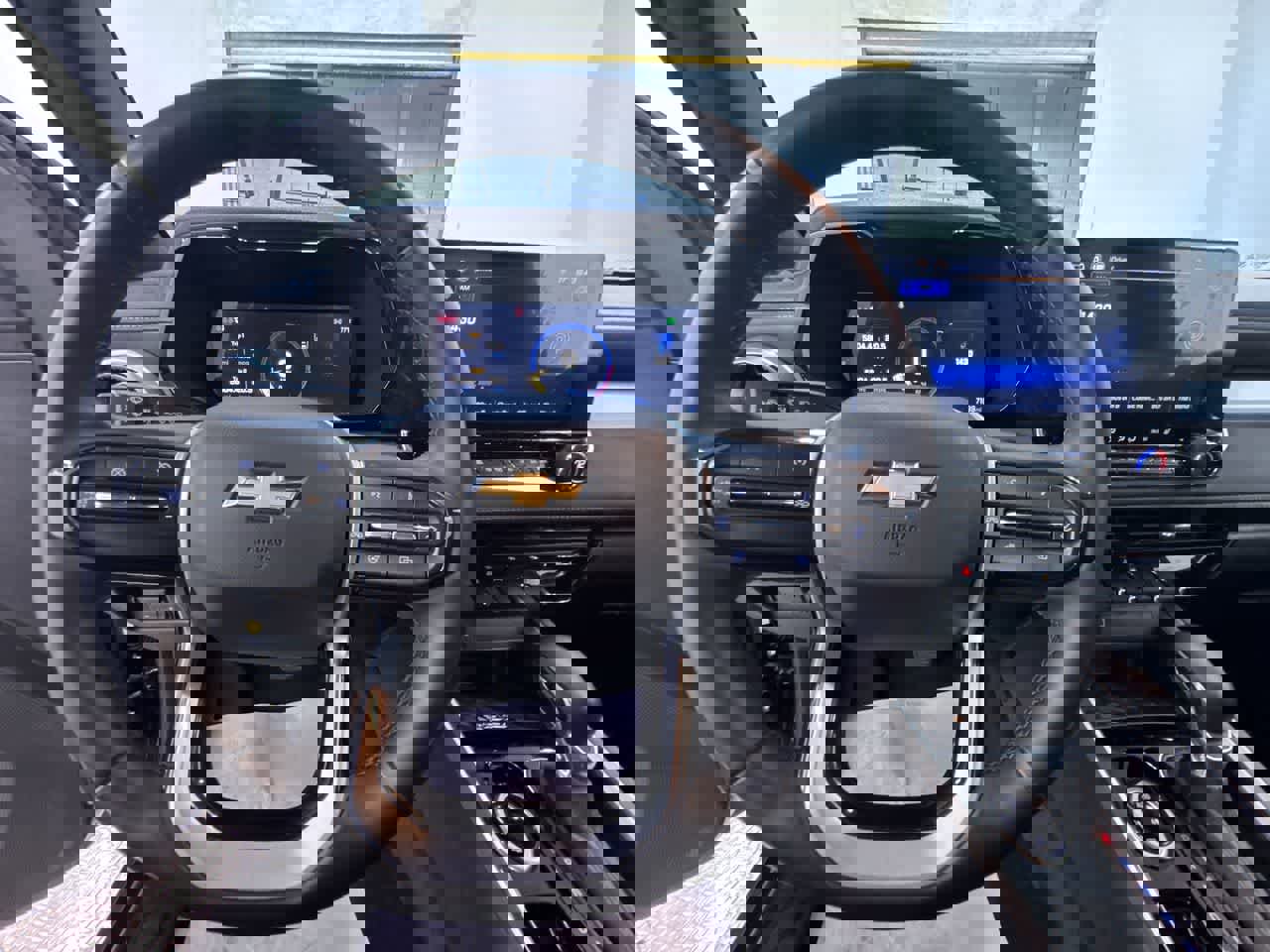 Used 2024 Chevrolet Colorado LT w/ LT Convenience Package III image 15