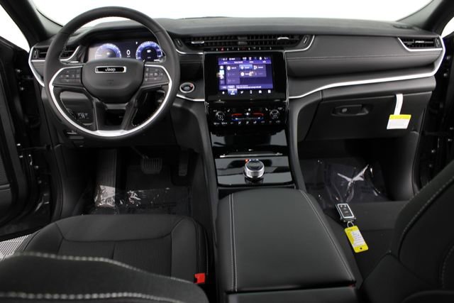 New 2026 Jeep Grand Cherokee L 4WD image 10