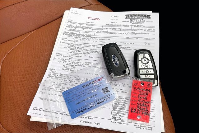 Used 2019 Ford Fusion Energi Titanium image 11