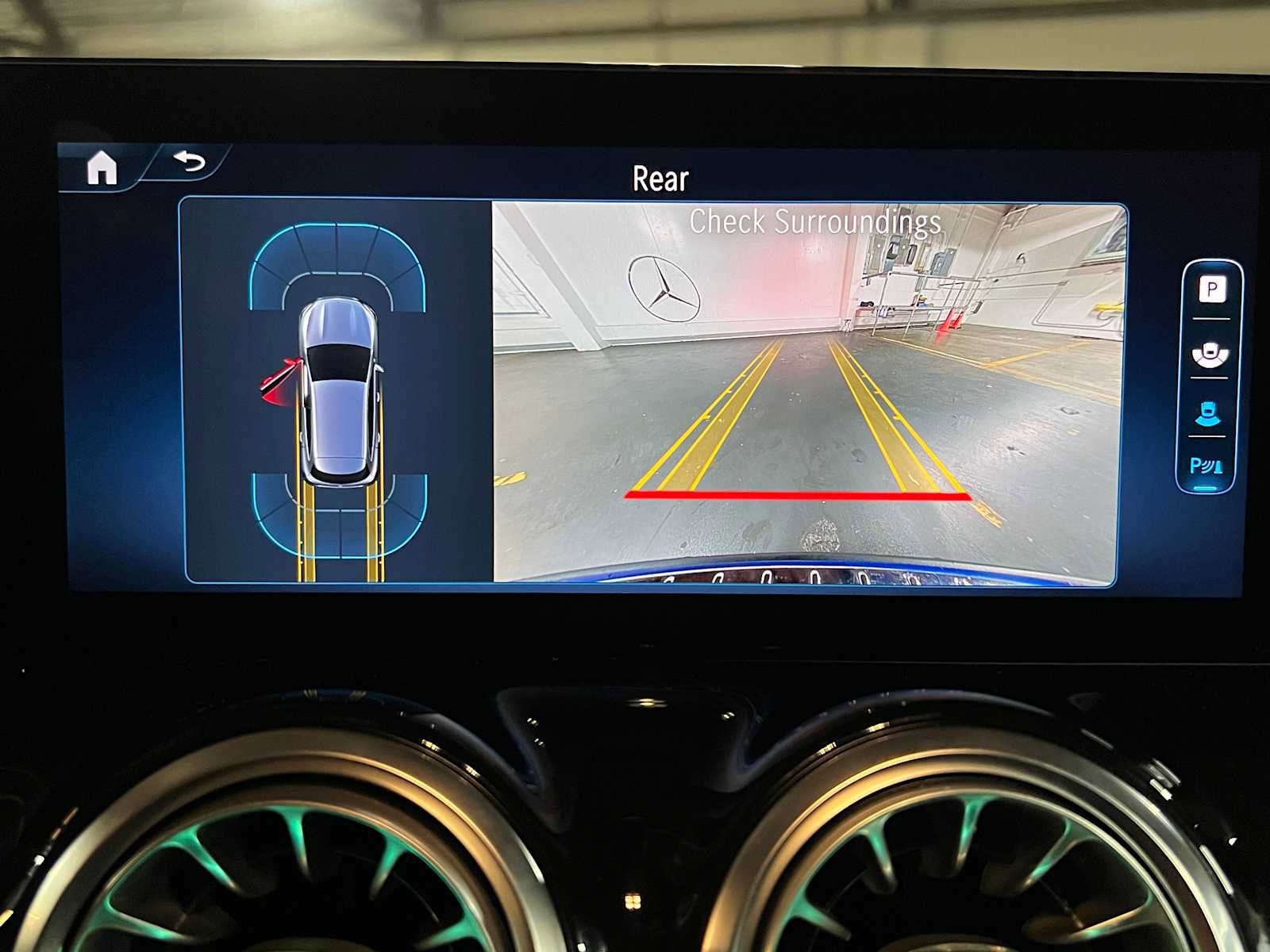 Used 2025 Mercedes-Benz GLA 250 4MATIC image 40