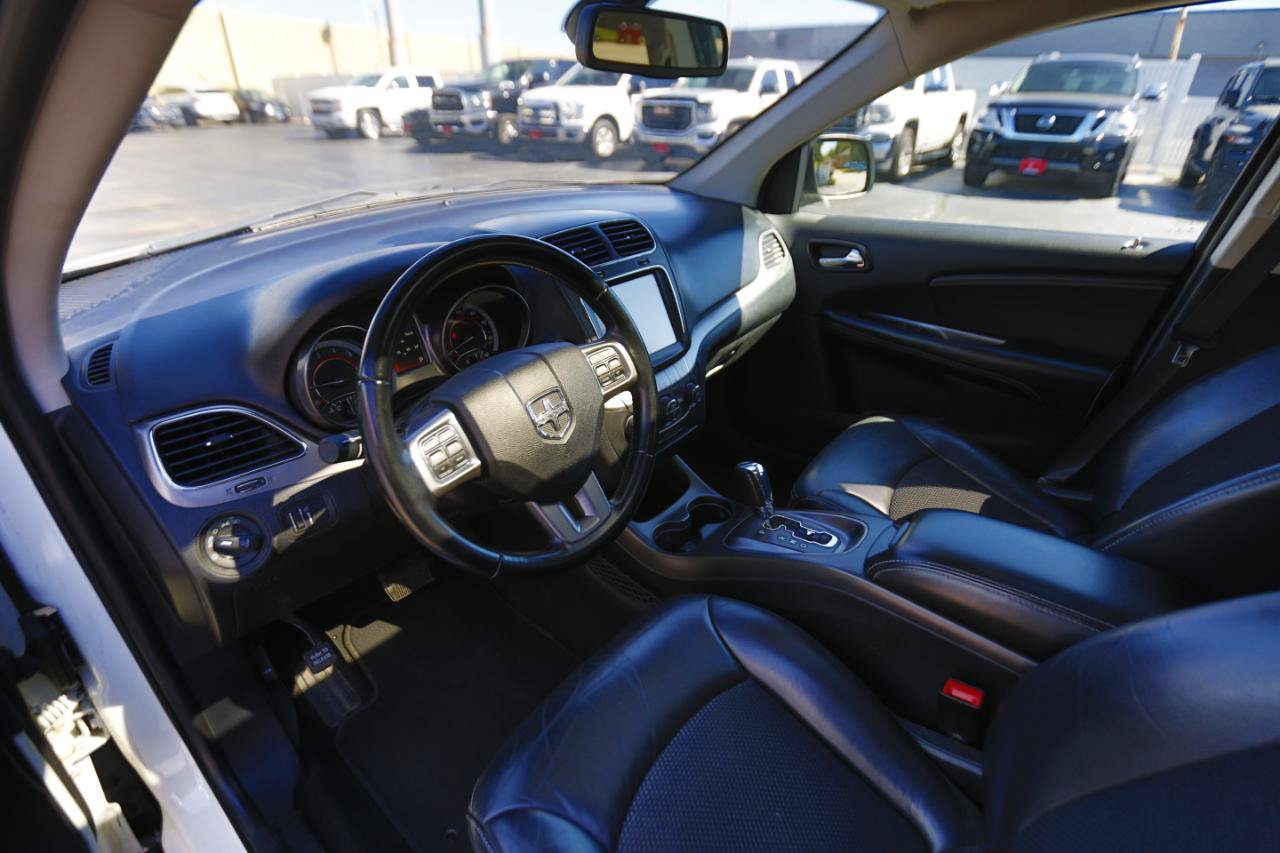 Used 2020 Dodge Journey Crossroad FWD image 4