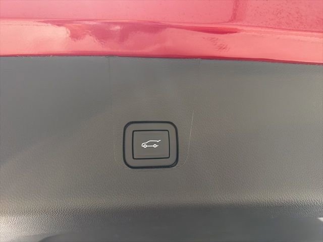 Certified 2023 Chevrolet Traverse LT w/ LT Premium Package image 11