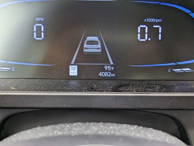 Used 2025 Hyundai Elantra Sport FWD image 22