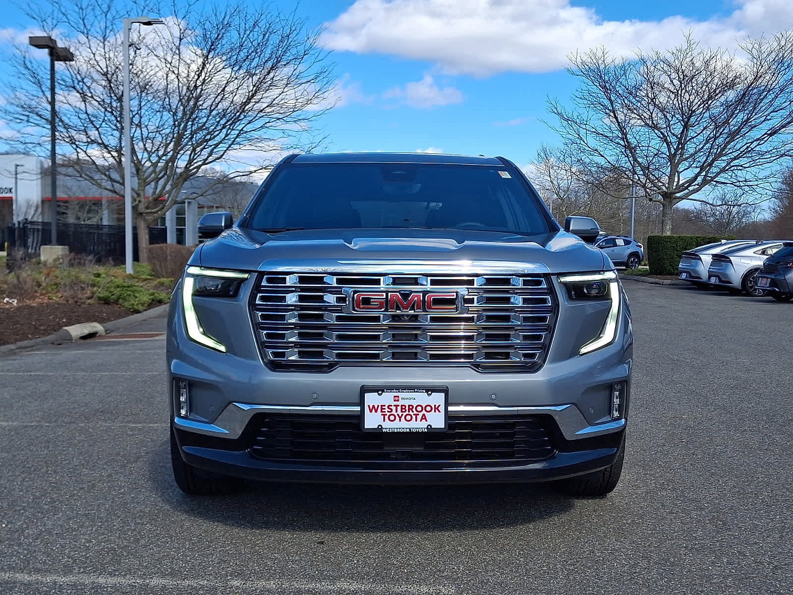 Used 2026 GMC Acadia Denali w/ Super Cruise Package AWD/4WD image 2