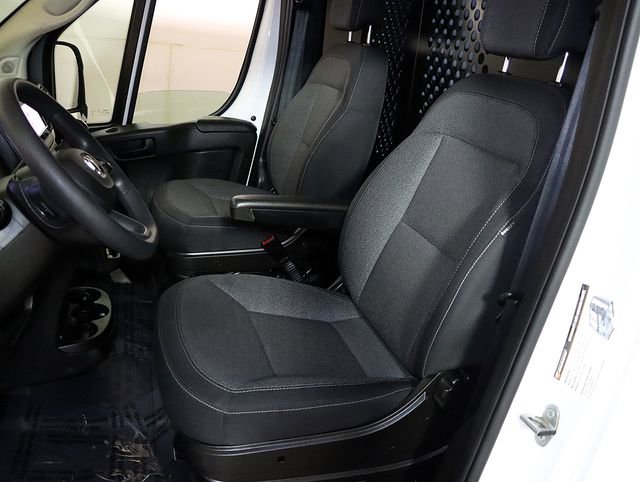 Used 2025 RAM ProMaster 2500 w/ U-Haul Equipment Group FWD image 4