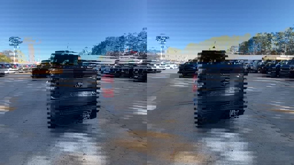 New 2025 Ford Maverick XLT w/ XLT Luxury Package image 5