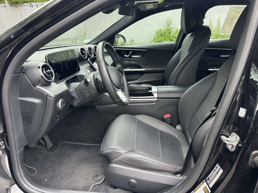 Used 2025 Mercedes-Benz C 300 4MATIC Sedan image 14