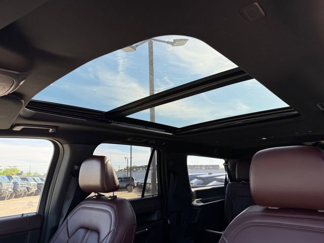 Used 2022 Ford Expedition Max Limited AWD/4WD image 8