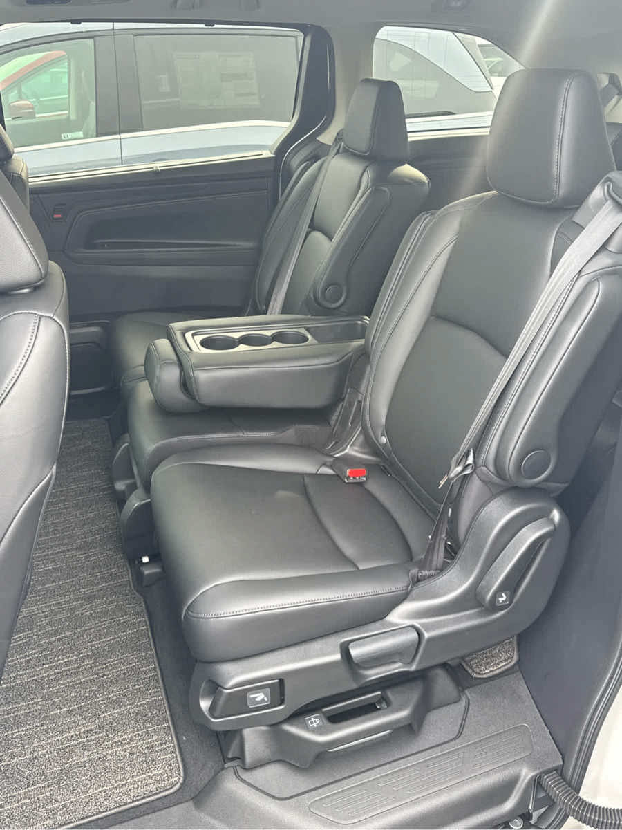 New 2027 Honda Odyssey EX-L image 30