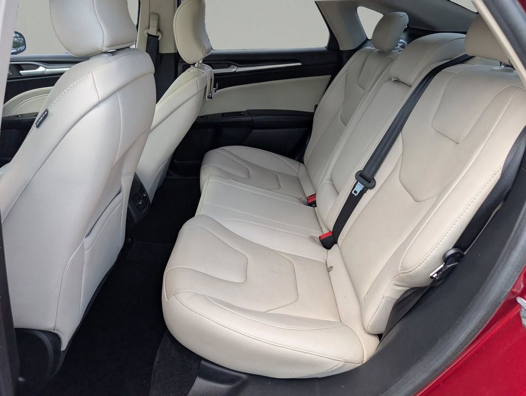 Used 2018 Ford Fusion Titanium image 14