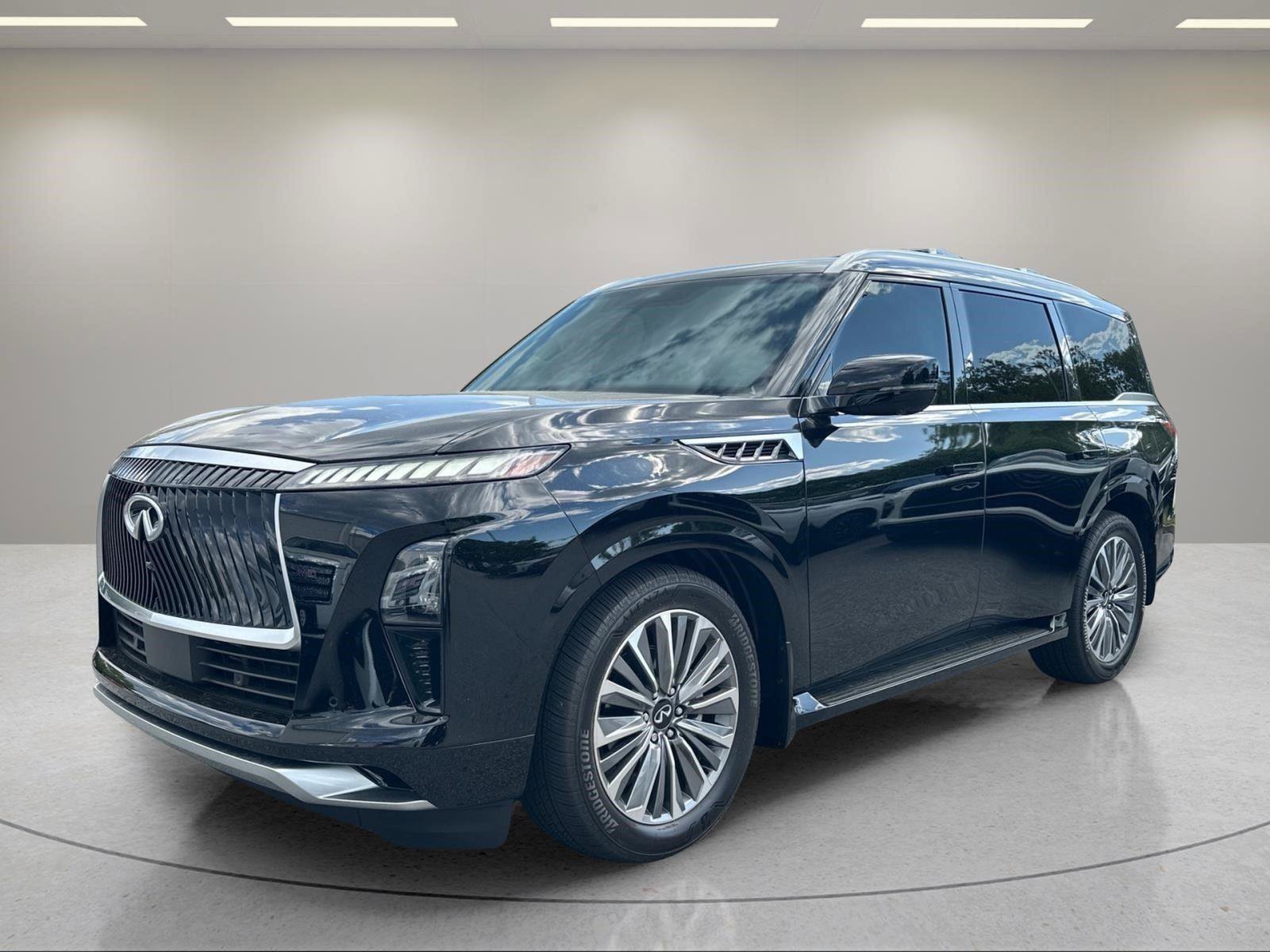 New 2026 INFINITI QX80 Luxe