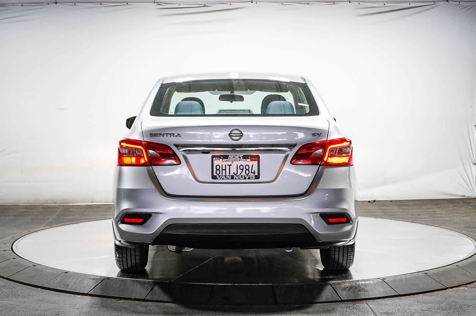 Used 2016 Nissan Sentra SV FWD image 5