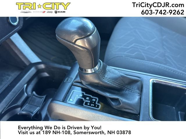 Used 2017 Toyota Tacoma TRD Off-Road w/ Tow Package (A/T) image 32