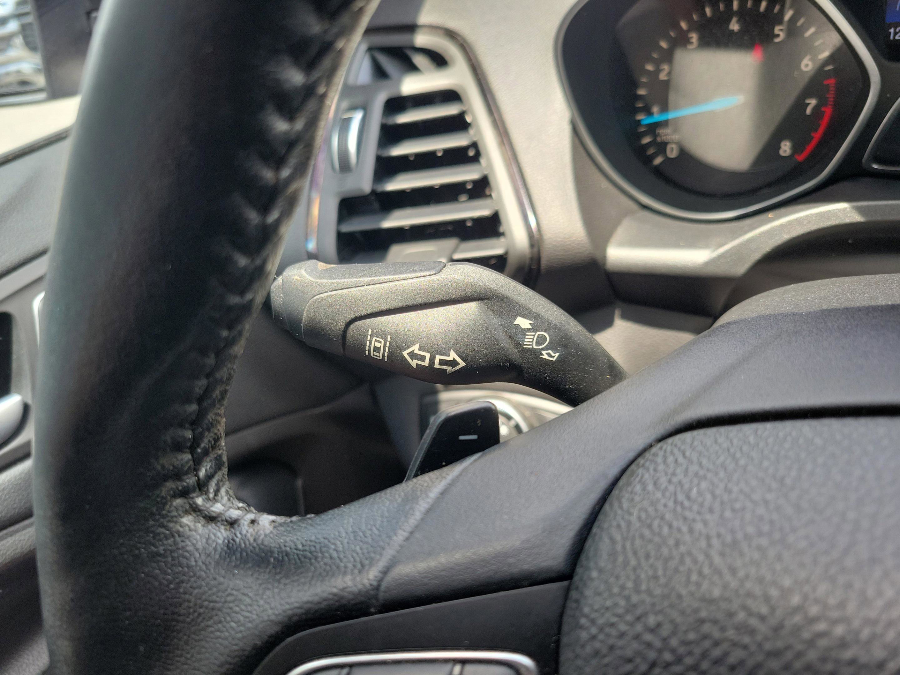 Used 2017 Ford Escape Titanium w/ Equipment Group 301A AWD/4WD image 24