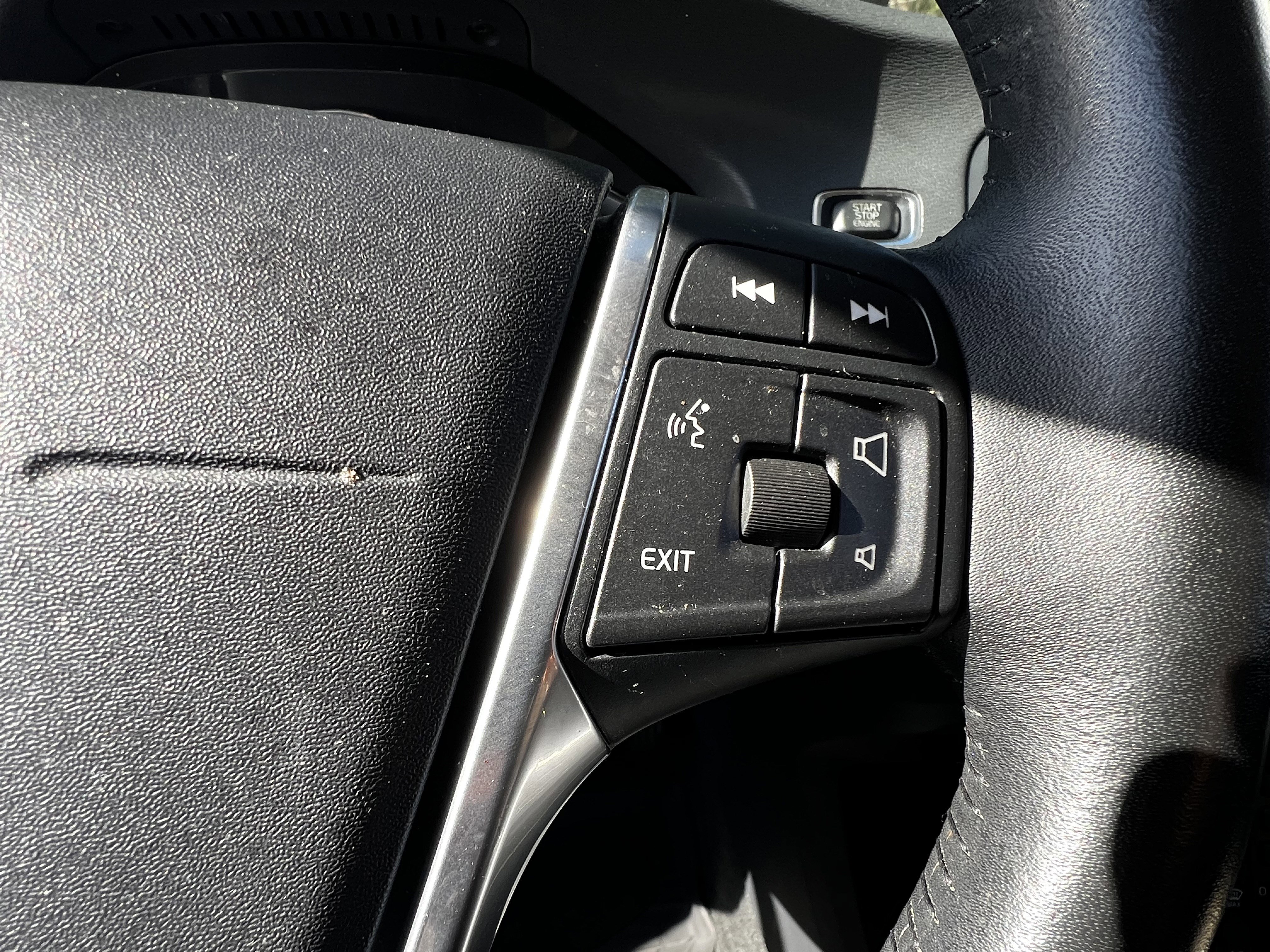 Used 2016 Volvo V60 T5 Premier w/ Convenience Package image 20