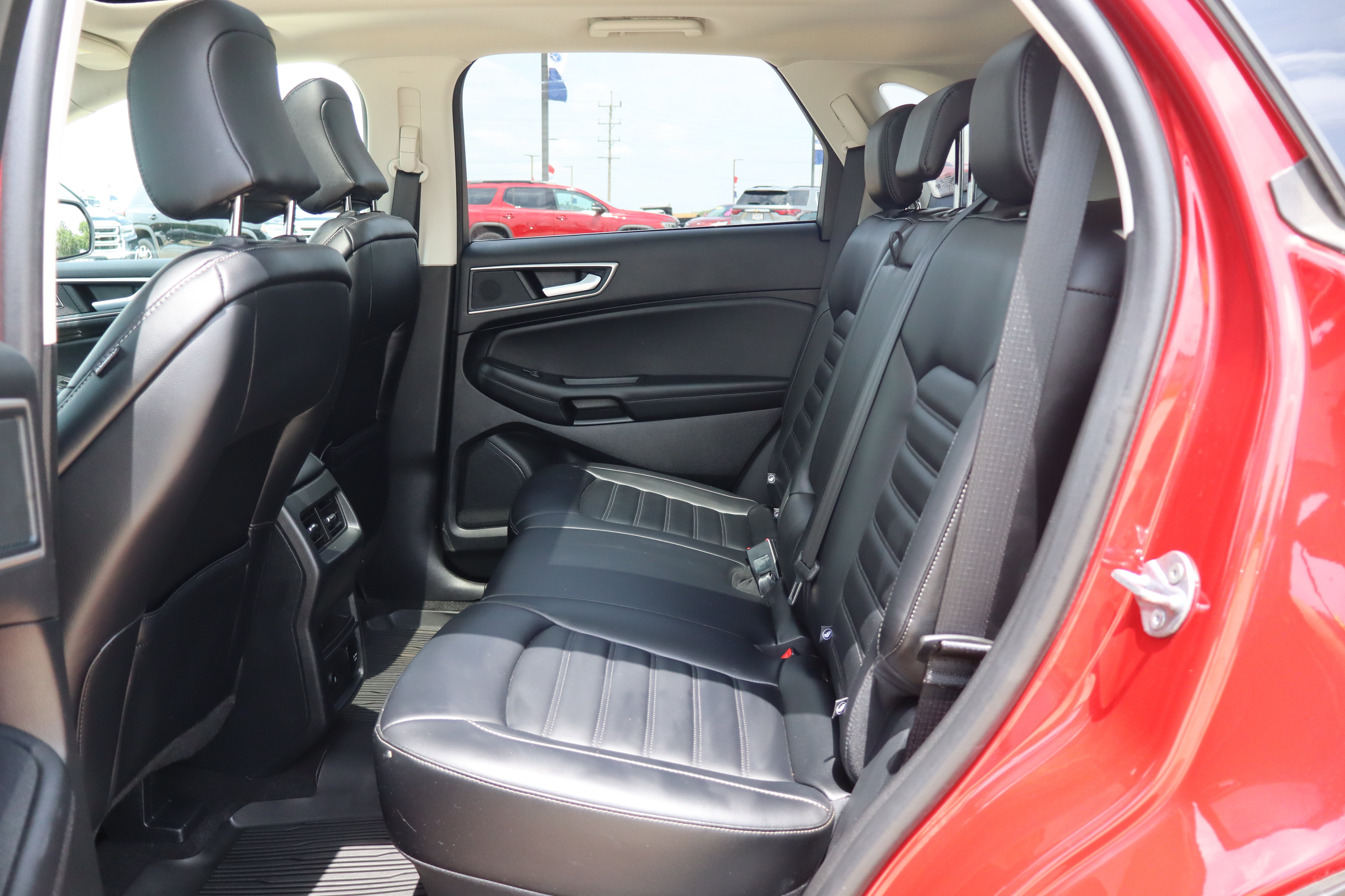 Used 2024 Ford Edge SEL w/ Convenience Package AWD/4WD image 11