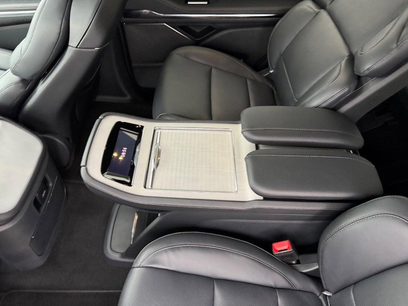 New 2025 Lincoln Navigator Reserve w/ Jet Appearance Package image 12