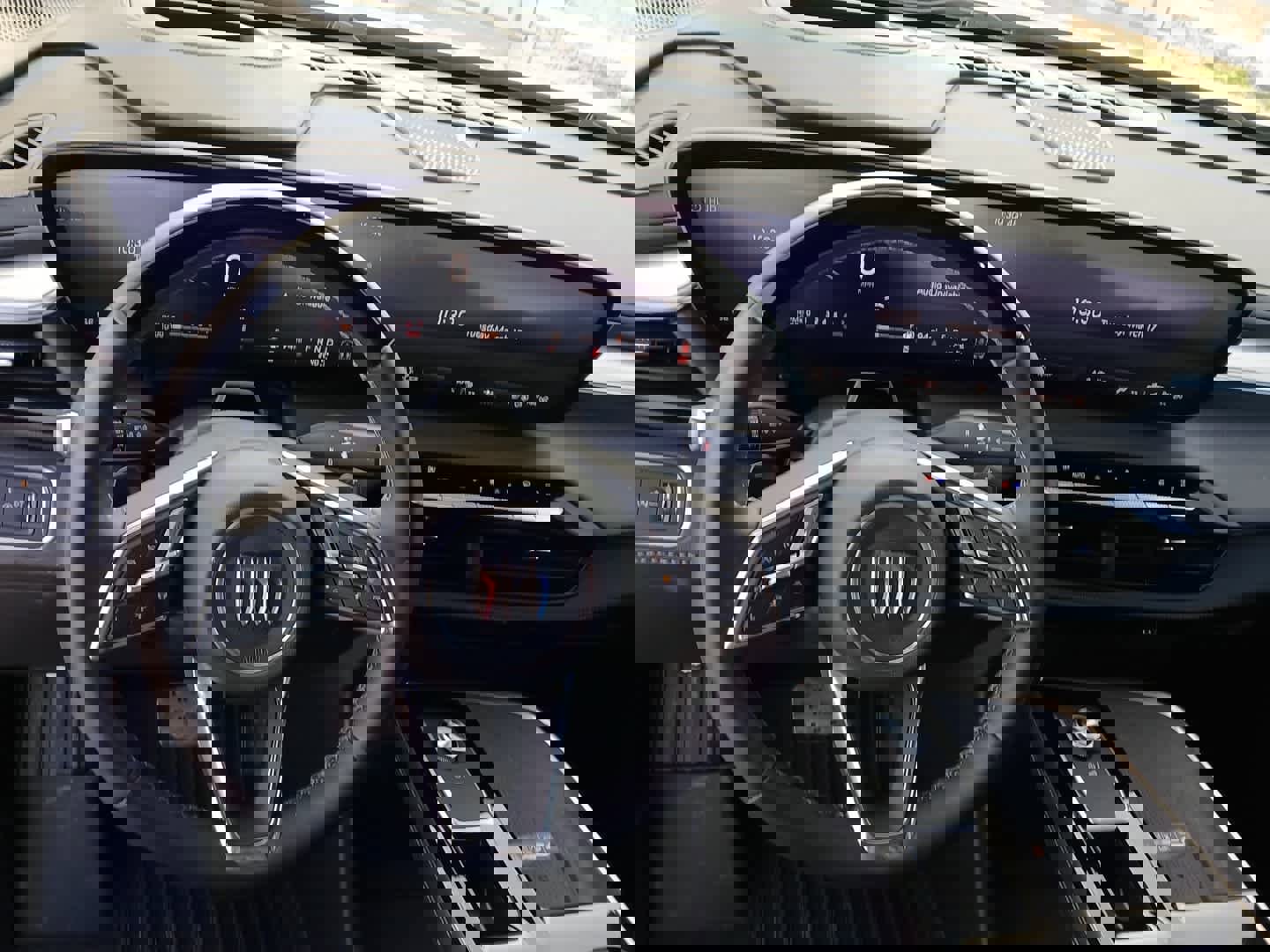 Used 2025 Buick Enclave Avenir w/ Super Cruise Package image 33