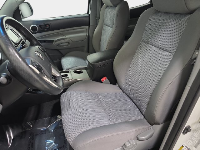 Used 2015 Toyota Tacoma 4x4 Double Cab w/ TRD Off-Road Package image 13
