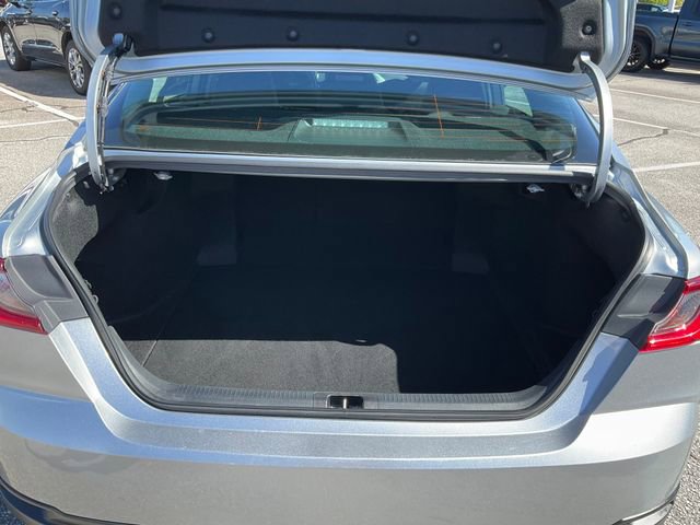 Used 2025 Toyota Camry LE image 15