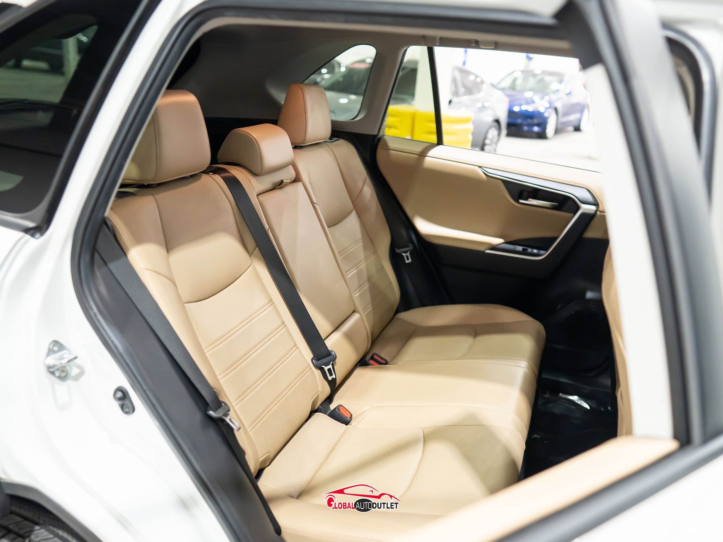 Used 2020 Toyota RAV4 Limited AWD/4WD image 18