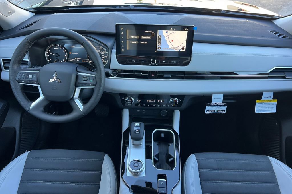 New 2026 Mitsubishi Outlander SE image 14