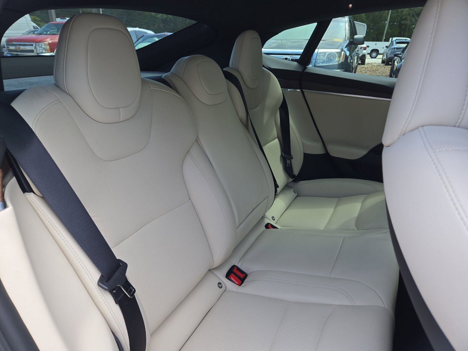 Used 2022 Tesla Model S AWD/4WD image 22