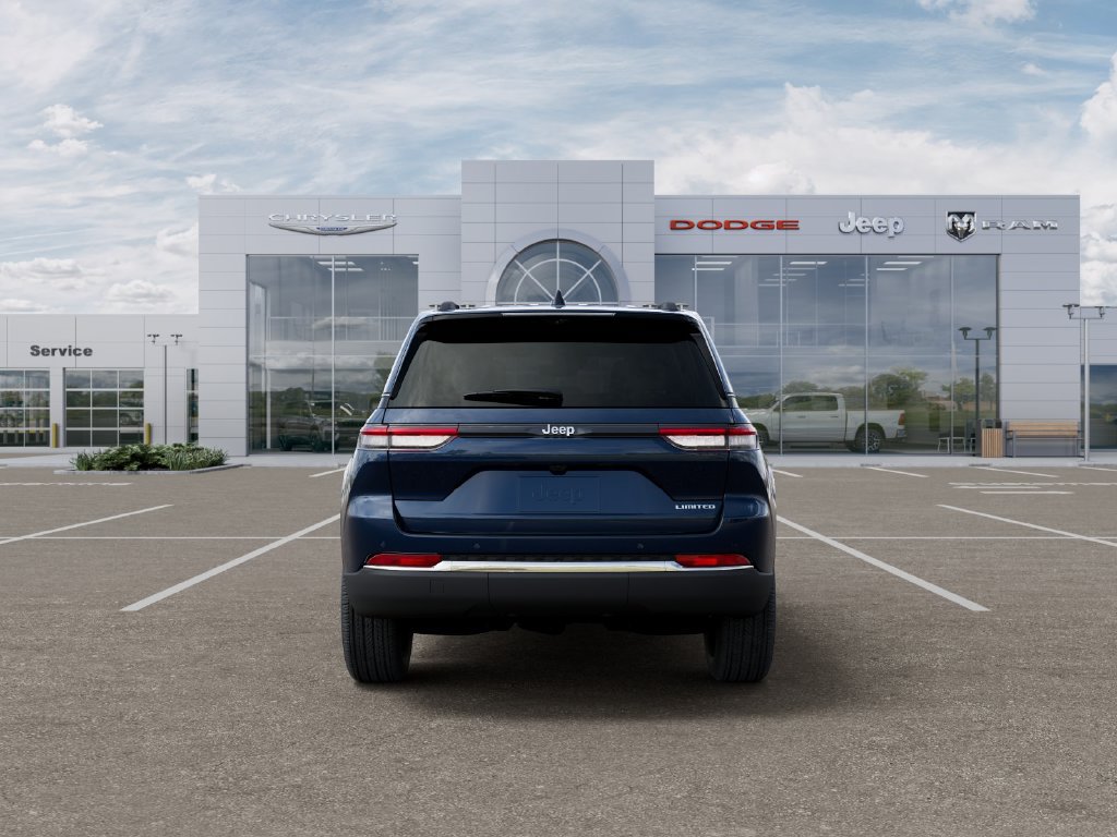 New 2026 Jeep Grand Cherokee Limited w/ Luxury Tech Group II RWD image 8