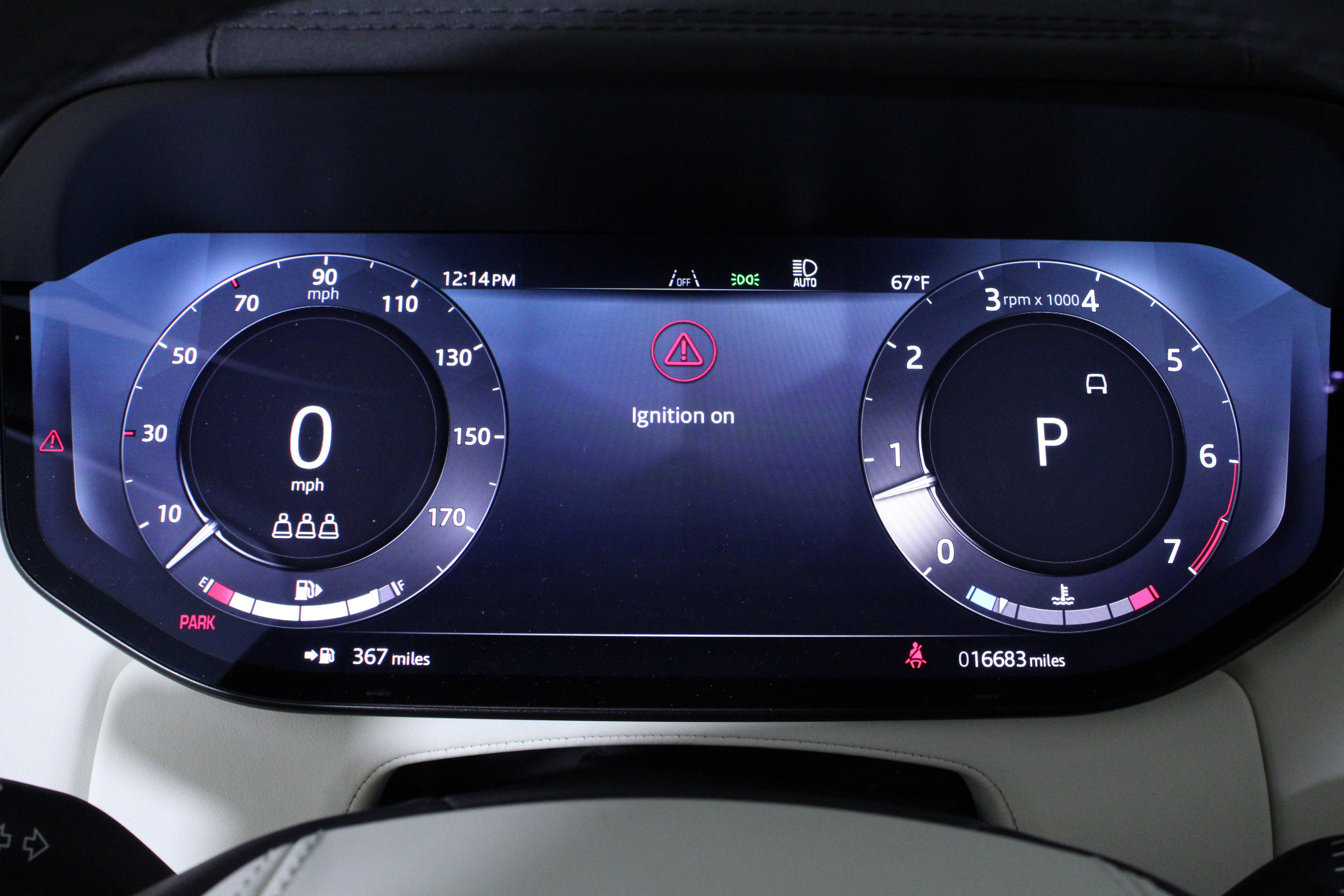 Used 2024 Land Rover Range Rover SE image 24